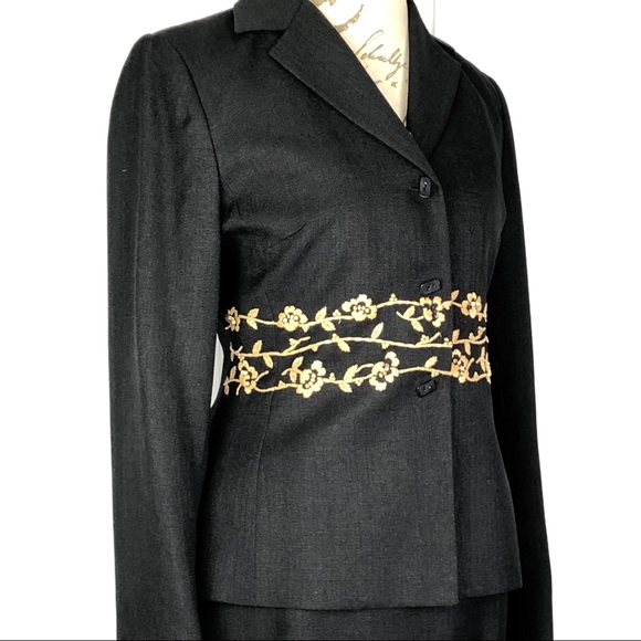Kasper ASL Black Suit with Gold Embroidered detail - Picture 6 of 8